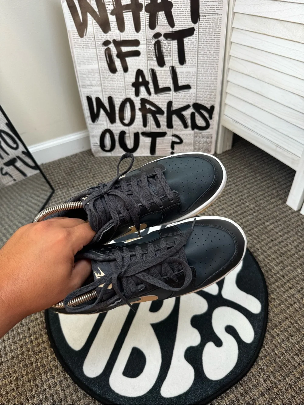 Nike Dunk Low Black Metallic Gold Men’s Size 8.5 EU 42